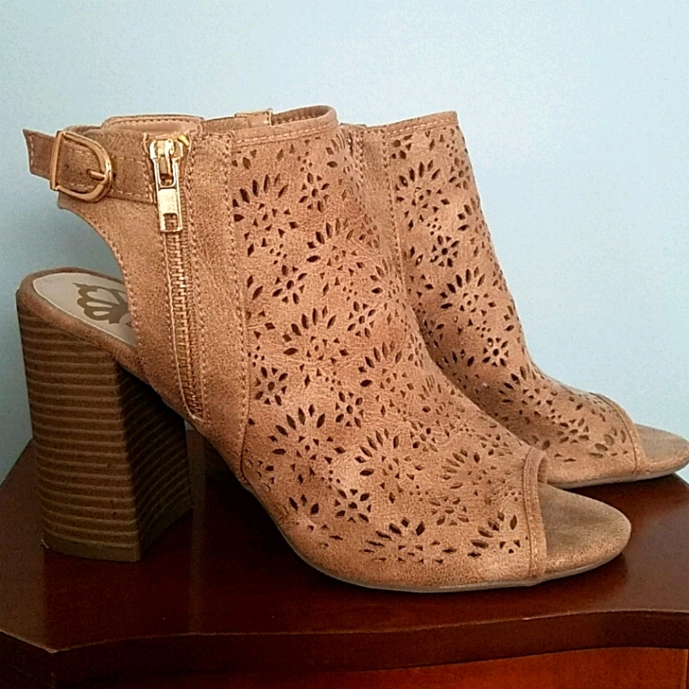 Fergalicious Block Heel Sandals